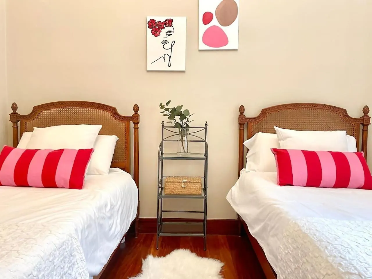 Casa Pilarcasco Viejo Wifi Apartment Bilbao Spain